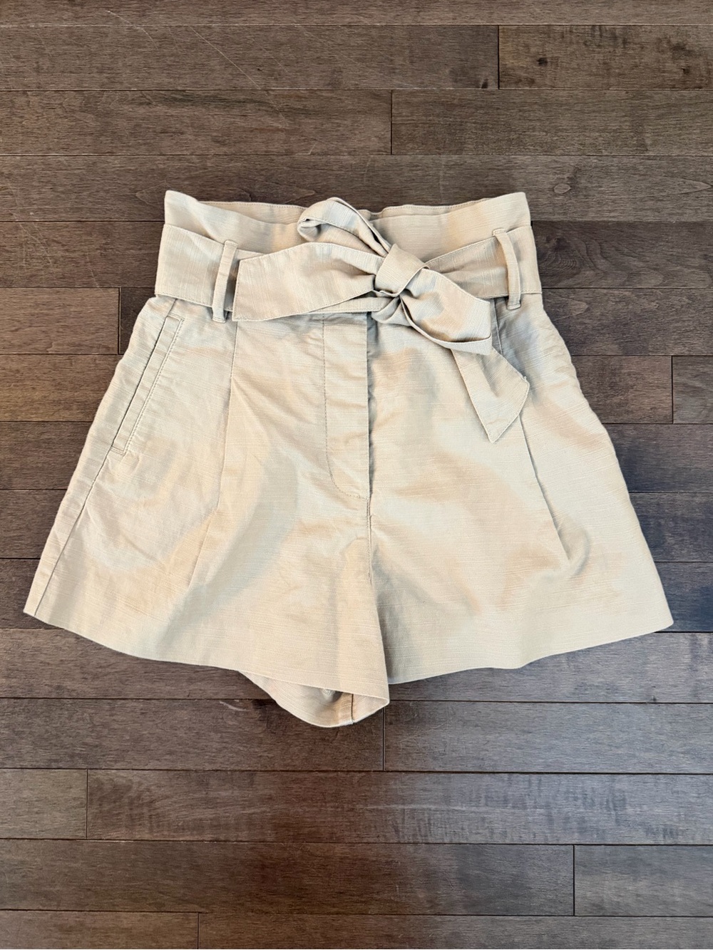 Aritzia Wilfred Marne Linen Blend High Waisted Paper Bag Shorts - Size 0